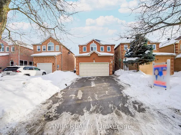 17 Kenborough Ct, Markham, ON L3S 3P3