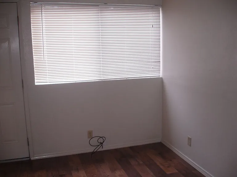 5773 Stratton Ln — Photo 5