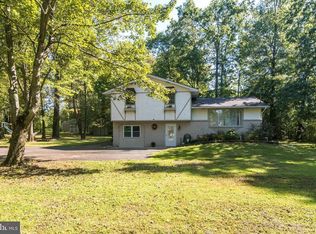 1613 Maple Rd, Kintnersville, PA 18930