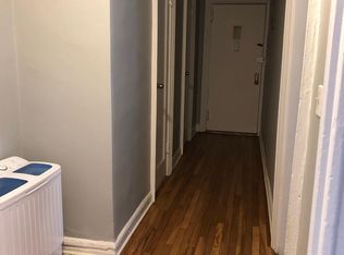 222 E 204th St #3F, Bronx, NY 10458