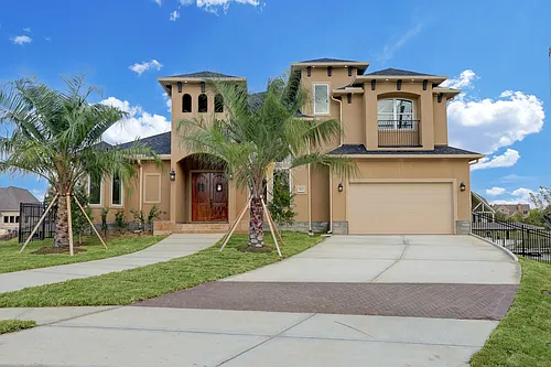 502 Amalfi Dr Photo 1