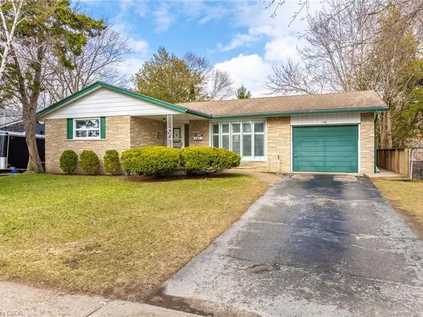106 Shea Cres, Kitchener, ON N2E 1E8