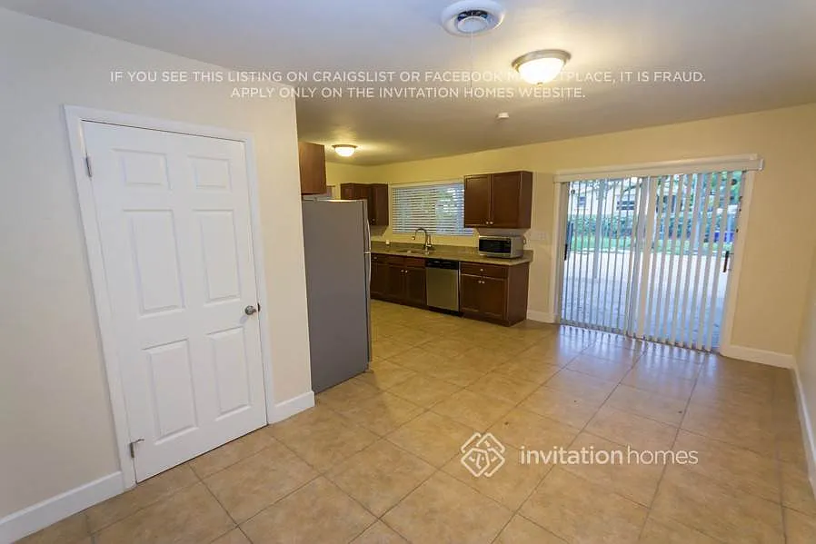 3720 W Park Rd Hollywood, FL 33021 — Photo 4