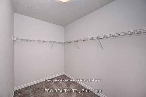 54 Pondcliffe Dr — Photo 15