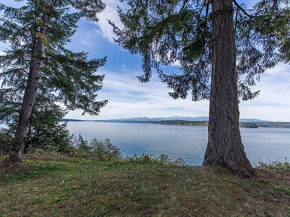 5th image of 35653 Hood Canal Dr NE
