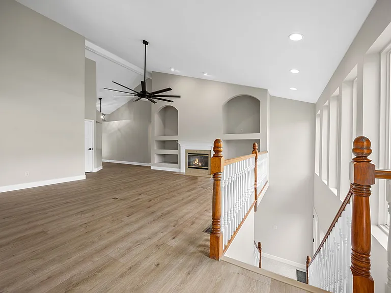 8050 Knights Crossing Dr — Photo 23