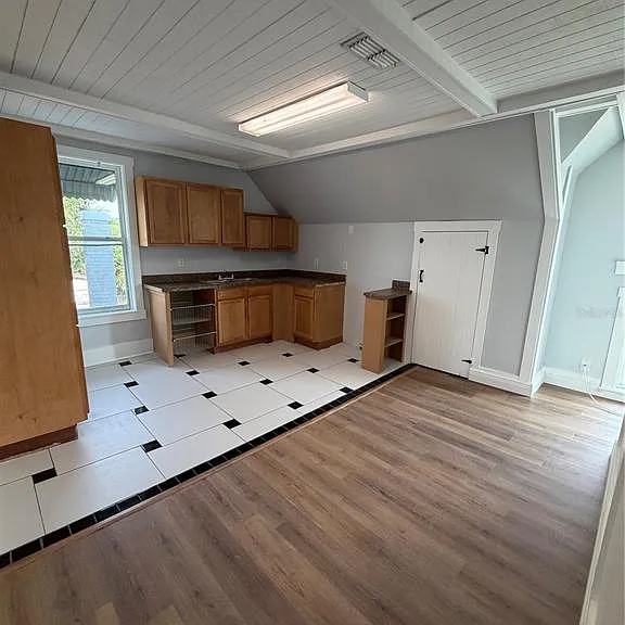 118 N Beaumont Ave — Photo 19