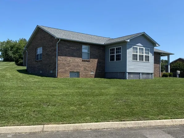 2365 Governors Ct, Maryville, TN 37801