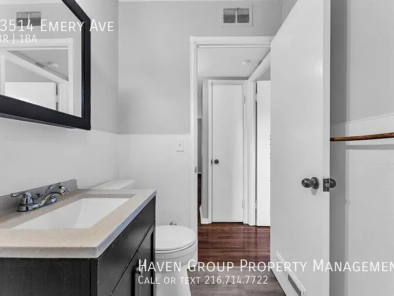 13514 Emery Ave — Photo 16