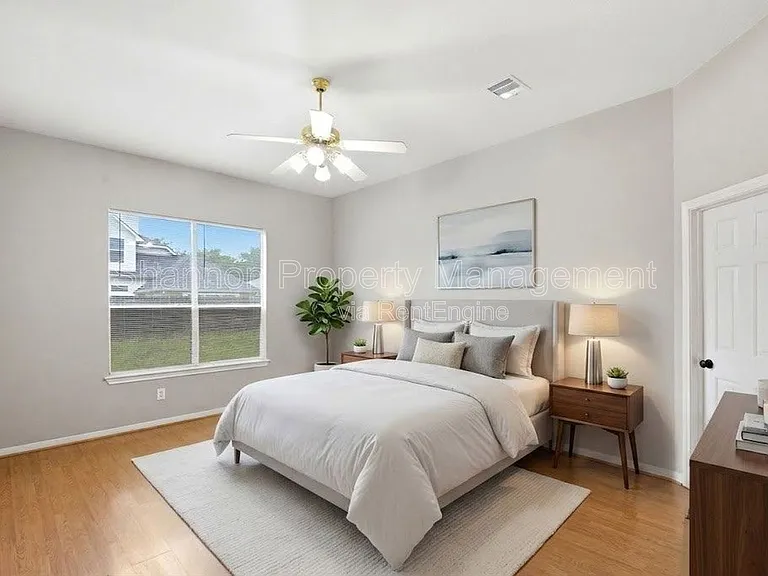 3924 Highland Vale Ct — Photo 14