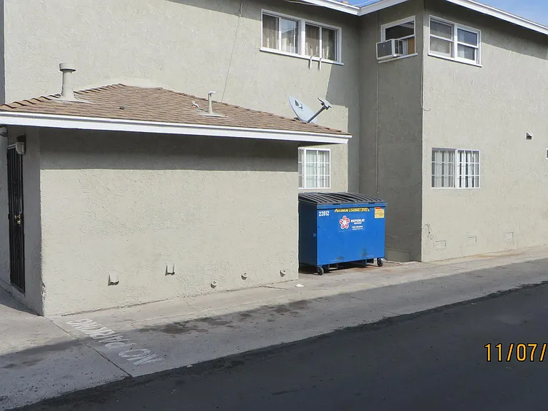 1145 N Mayfair Ave #F — Photo 10
