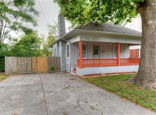 1011 W White Oak Dr, Independence, MO 64050