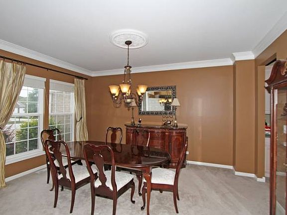 Dining Rm