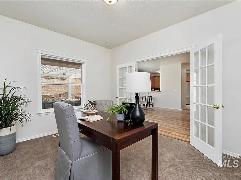 806 S Gray Eagle Way — Photo 15