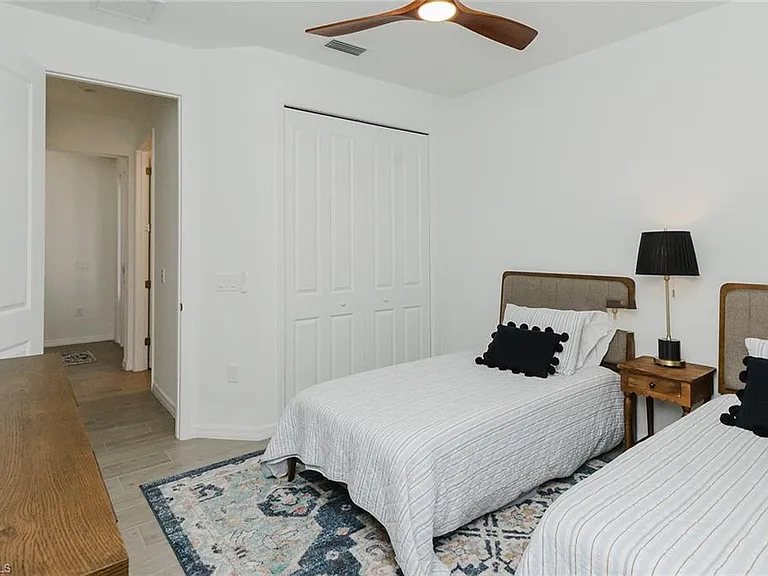 5453 Pikewood Ct — Photo 28