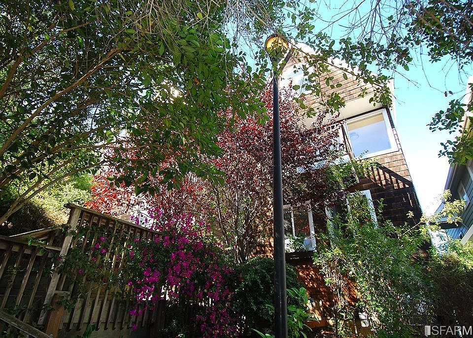 1st image of 10 Joy St