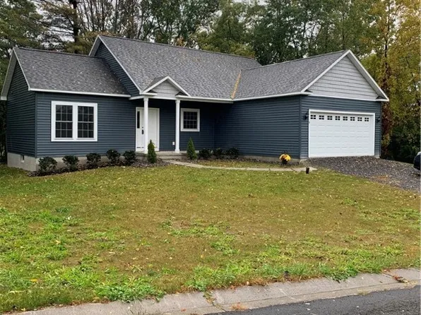 9 Platten Dr, Jordan, NY 13080