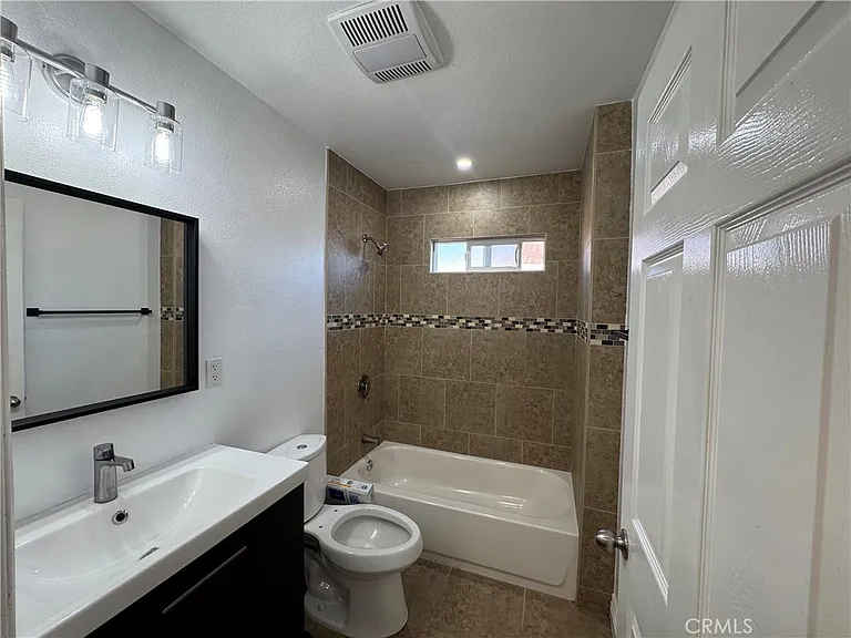 847 W Gage Ave — Photo 22