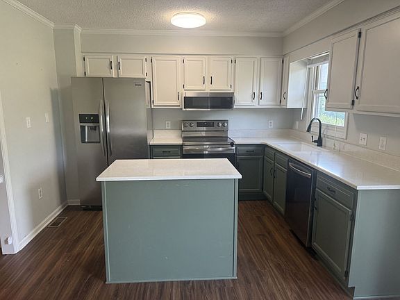 4th image of 8310 Prince Edward Rd