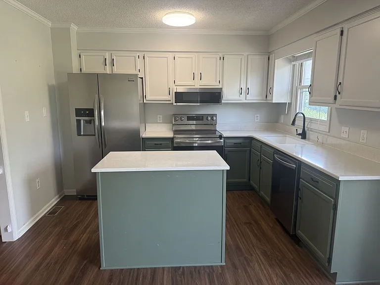 8310 Prince Edward Rd — Photo 4