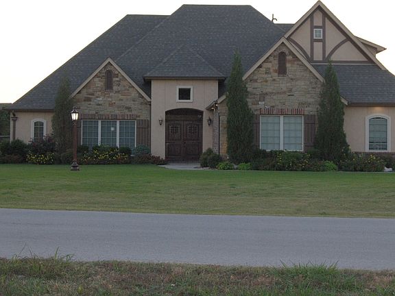 2nd image of 6956 N Garden Stone Ln