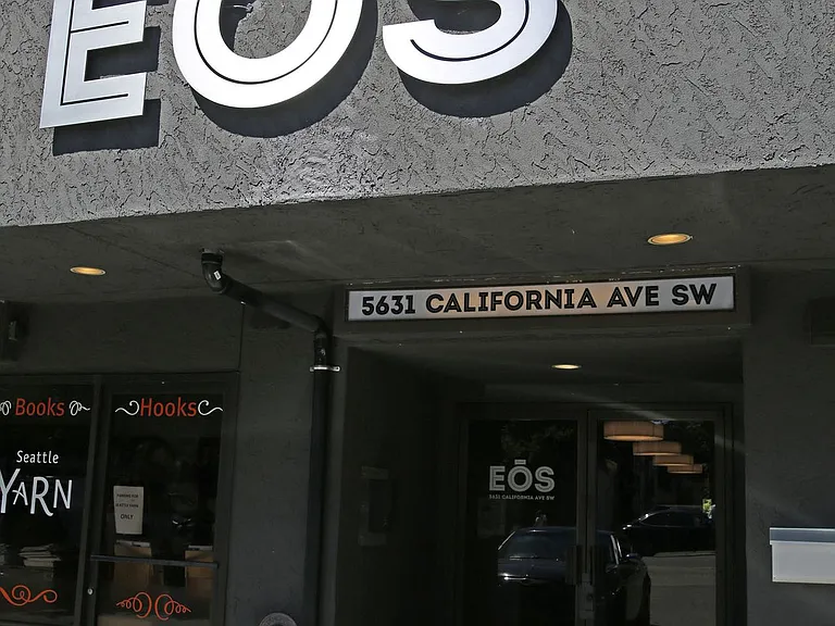 EOS — Photo 9