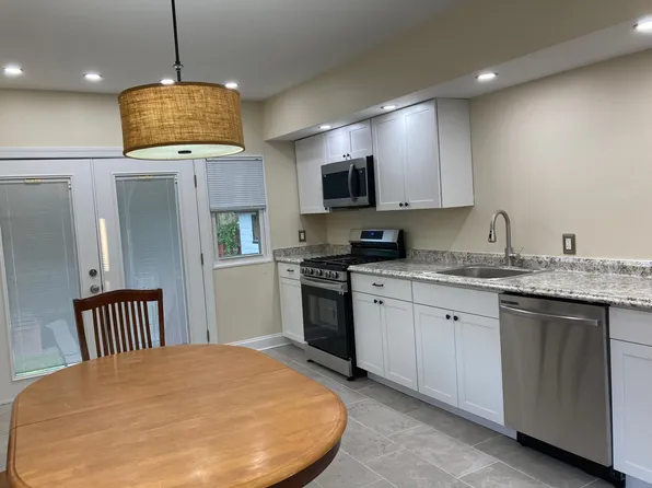 218 Evergreen Ave #A, Oaklyn, NJ 08107