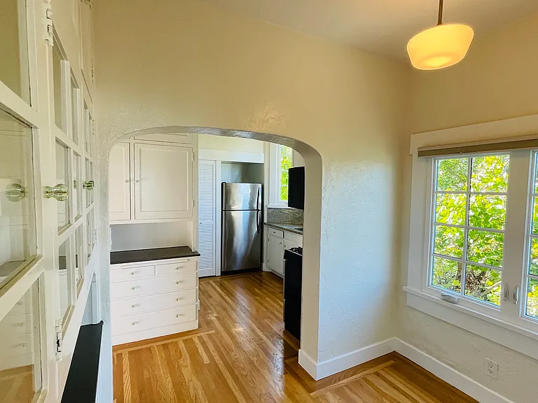 845 Waller St #4 — Photo 11