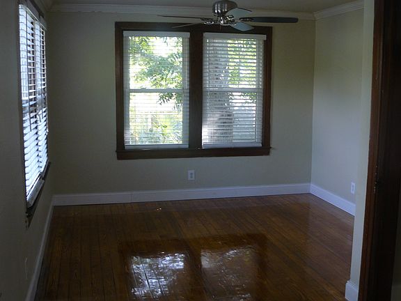 4th image of 1208 James St