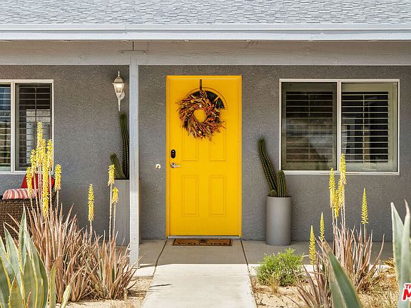 3rd image of 61602 La Jolla Dr