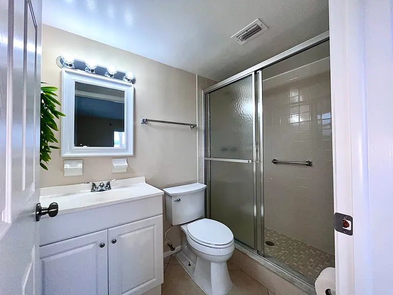 3150 N Harbor City Blvd #143 — Photo 25