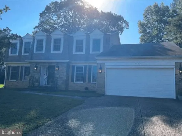 2105 Kedge Dr, Vienna, VA 22181