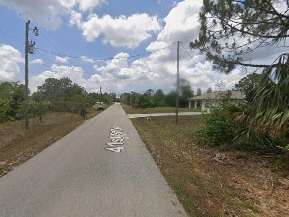 2nd image of 3209 41st Street W