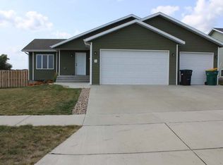 5400 Normandy St, Bismarck, ND 58504
