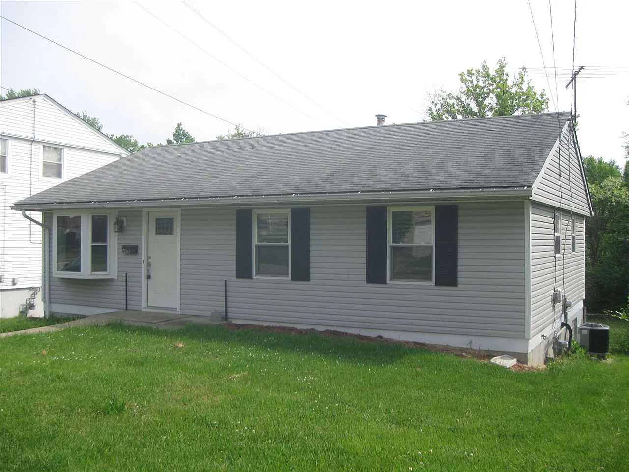 408 Caldwell Dr photo 1