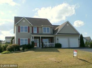 513 Crushed Apple Dr, Martinsburg, WV 25403