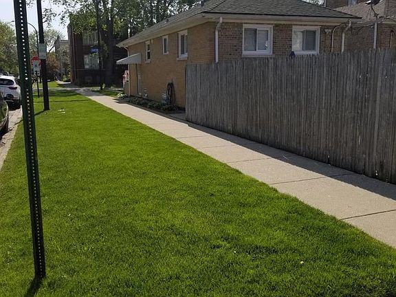 4th image of 2100 S 56th Ct