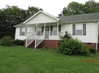 17 Volunteer Dr, Petersburg, TN 37144