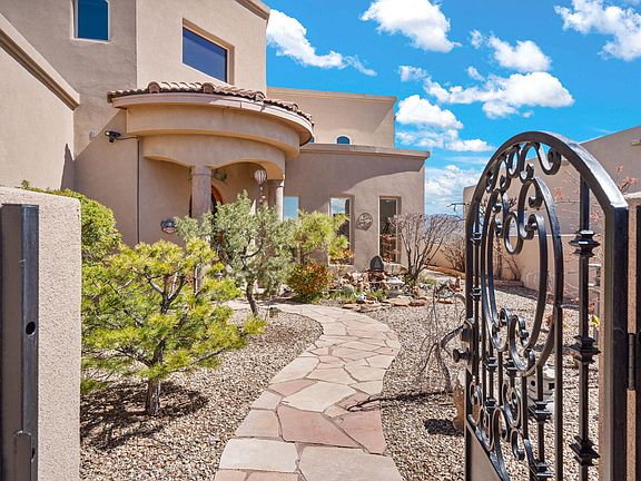 4th image of 3908 Alamogordo Dr NW