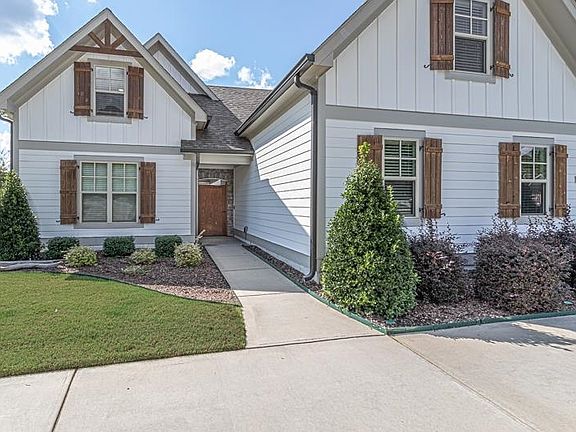 2nd image of 316 Archway Ln