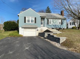 108 Hiawatha Trl, Liverpool, NY 13088