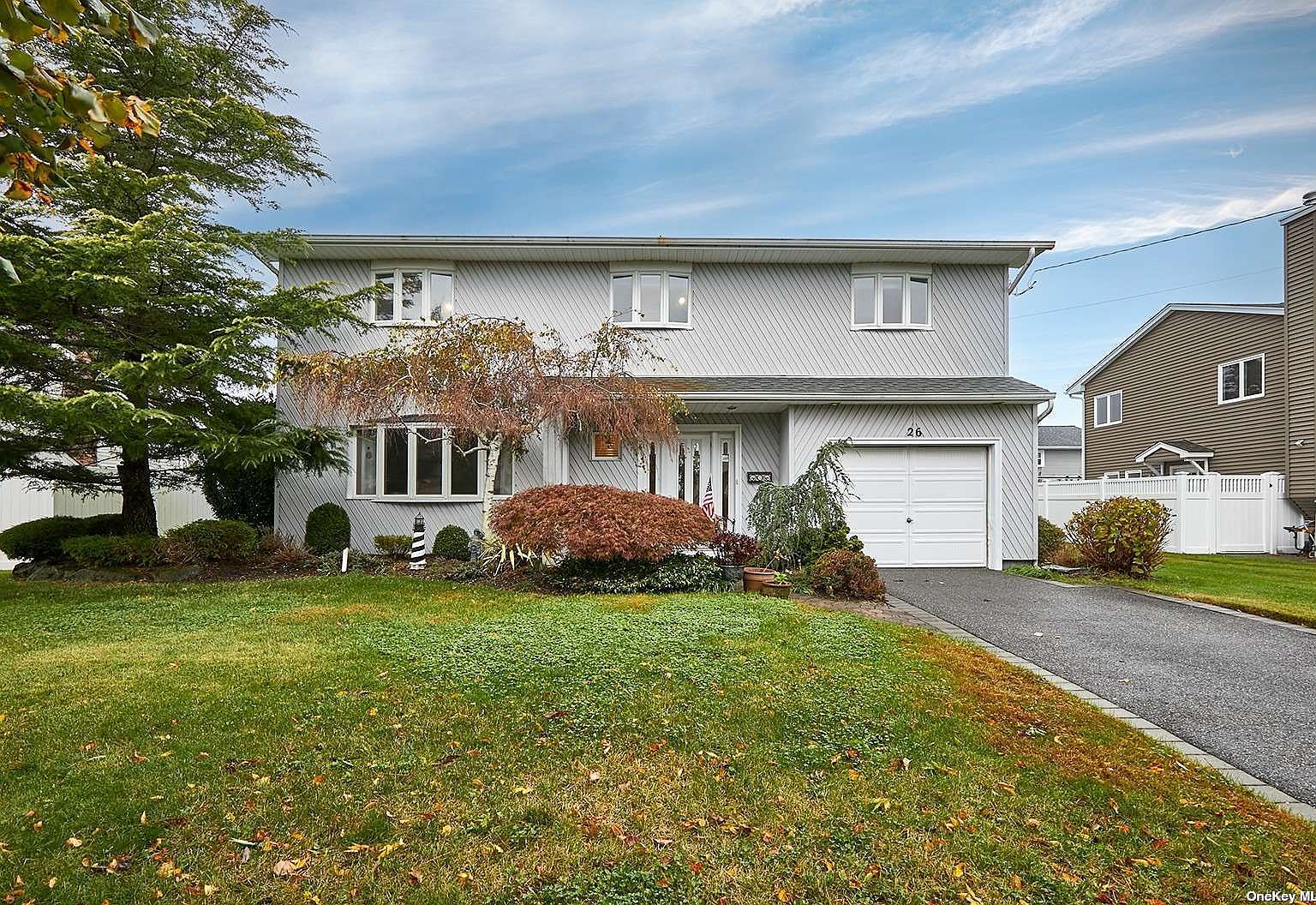 26 Anchor Drive, Massapequa, NY 11758 Zillow