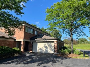 353 Milford Rd, Deerfield, IL 60015