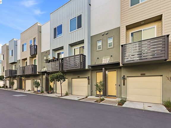 3rd image of 931 Edy Ln