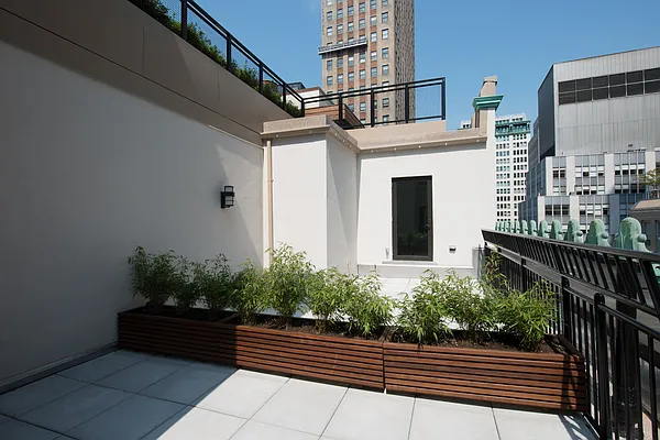 Rented by 25 Broad (LCOR) | media 1