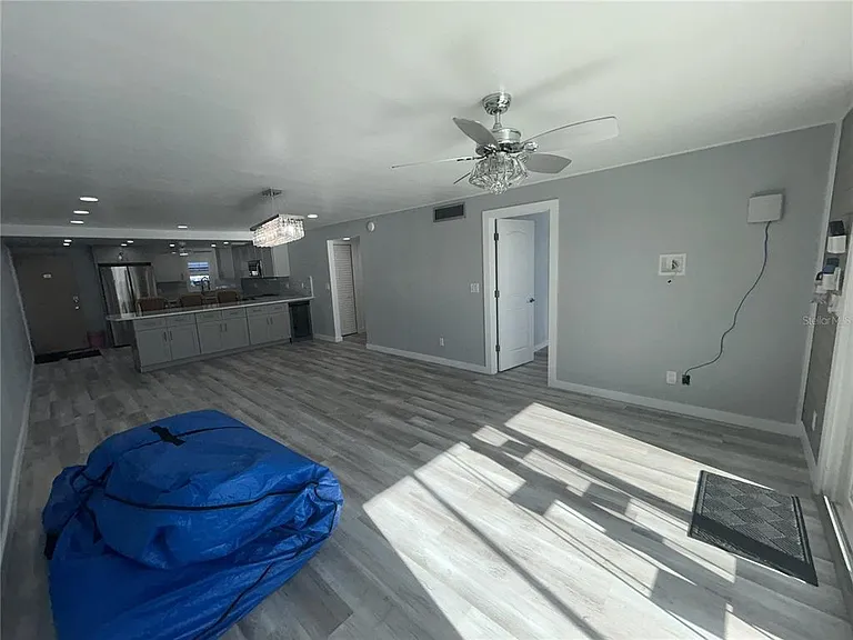 7625 Sun Island Dr S #108 — Photo 12
