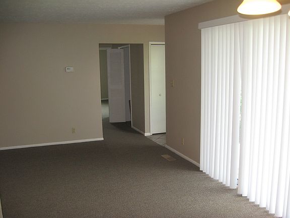 3rd image of 6854 Beacon Dr APT D