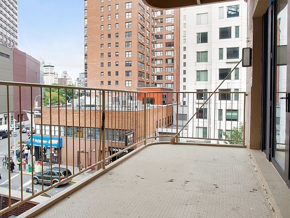 4th image of 127 4th Ave APT 4C