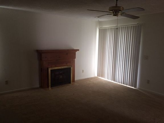 5th image of 143 B W Victoria Ct