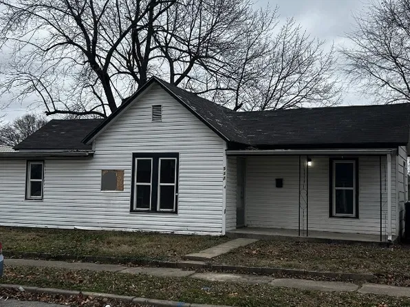 517 N Webb St, Webb City, MO 64870